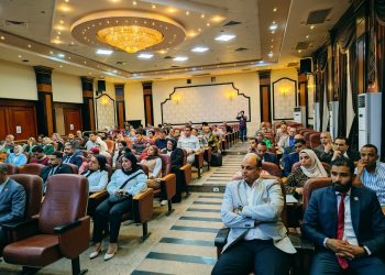 إطلاق برنامج “القيادة من أجل التأثير”