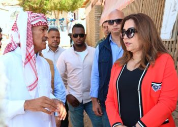 ضرورة التصدى لأي ممارسات سلبية من سلوكيات وأنشطة غير مسئولة تؤثر علي الشعاب المرجانية وتهدد سلامتها
