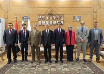 لتعزيز التعاون الثقافي والعلمي..
