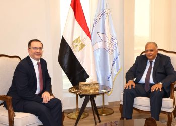 رئيس القومي لحقوق الإنسان يؤكد انفتاح المجلس على الخبرات الدولية خلال لقائه السفير البريطاني