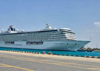 ميناء السخنة التابع الاقتصادية قناة السويس يستقبل السفينة (CRYSTAL SERENITY) بحمولة 1100 فرد