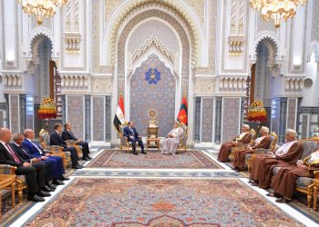 من أبوظبي إلى مسقط.. السيسي يقود تحركاً عربياً لتعزيز أمن المنطقة