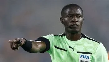 “الكاف”: بيير جيسلان حكم مباراة الزمالك واتحاد العاصمة الجزائري