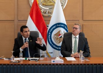 مائدة مستديرة لتمكين الكوادر الشابة بقطاع الطاقة