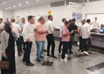بالصور.. إقبال كبير من المواطنين على محطات المرحلة الأولى لمونوريل شرق النيل