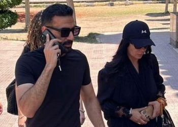 تشييع جنازة والدة النجم “أحمد حلمى “بمدينة بنها