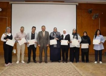 محافظ القليوبية يشهد ختام المبادرة الثانية لتنمية مهارات العاملين بالمخازن ويكرم المتميزين