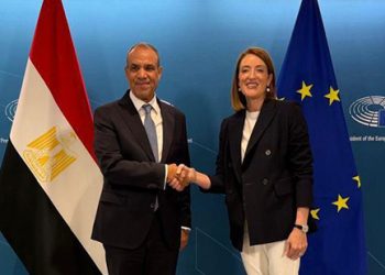 وزير الخارجية يلتقي مع رئيسة البرلمان الأوروبي
