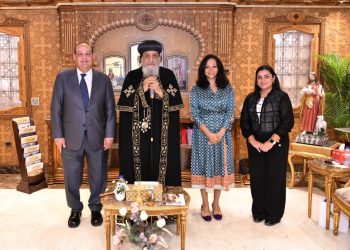 البابا تواضروس الثاني يستقبل السفير وائل النجار