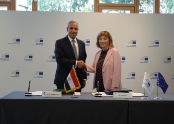 وزير الخارجية يعزز التنسيق مع الشركاء الأوروبيين لبحث التعاون الثنائي والتطورات الإقليمية