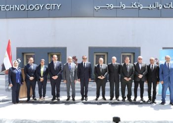 وزير الصحة يتفقد «مدينة اللقاحات والبيوتكنولوجي» ويؤكد أهميتها الاستراتيجية