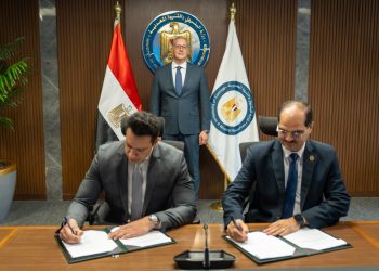 وزير البترول يشهد توقيع اتفاقية جديدة مع هاربور إنرجي وتوقيع مذكرة مبادئ مع إيني لتحفيز الاستثمارات وزيادة إنتاج الغاز