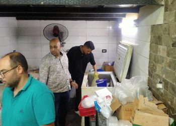 التحفظ على كميات لحوم ومًصنعاتها غير صالحة للاستهلاك بحملة نفذتها لجنة المرور على المجازر والشوادر ببني سويف