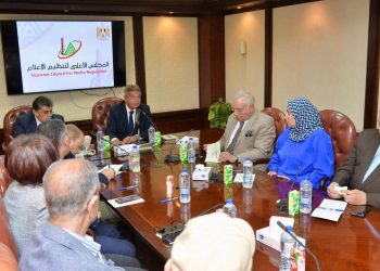 “الأعلى للإعلام” يبحث مع مقدمي البرامج الرياضية والصحفيين وصناع المحتوى دعم المنتخب في المونديال