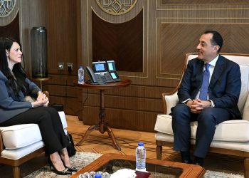 “مدبولي” يبحث مع وكيل الأمين العام للأمم المتحدة الاستفادة من التجربة المصرية في مشروعات الربط العابر للحدود