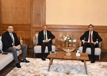 جوهر نبيل يستقبل رئيس مجلس إدارة الأهرام