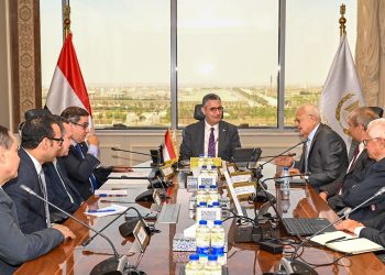وزير التموين يبحث الرؤى المقترحة لتطوير منظومة الدعم