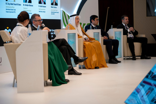 مشاركات مكثفة لوزير التخطيط والتنمية الاقتصادية خلال الاجتماعات السنوية لمجموعة البنك الإسلامي للتنمية بباكو