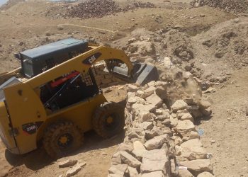 محافظ أسوان يتابع جهود إزالة التعديات ضمن المرحلة الثانية من الموجة الـ 29