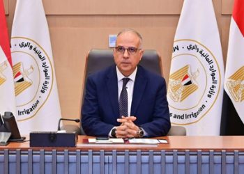 سويلم خلال اجتماع اللجنة الدائمة العليا للسياسات : دراسة تركيب عدادات بمحطات الخلط الوسيط لتدقيق الميزان المائي