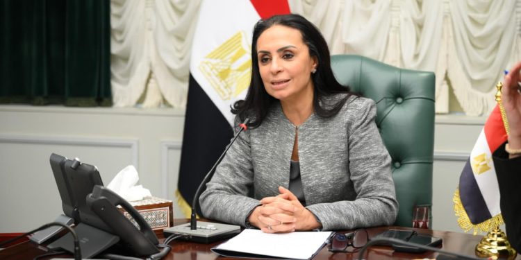 وزيرة التضامن ووزير التنمية الاجتماعية بمملكة البحرين يبحثان تعزيز سبل التعاون بين الوزارتين