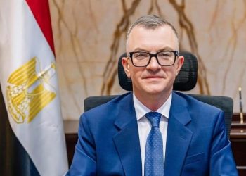 ر أحمد رستم، وزير التخطيط والتنمية الاقتصادية ومحافظ جمهورية م