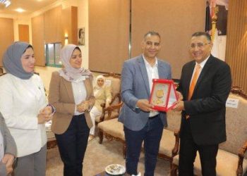 محافظ القليوبية يكرم الدكتور وليد الفرماوي بعد تصعيده لوزارة الشباب والرياضة