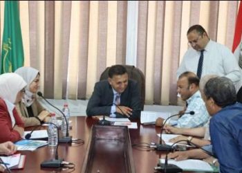 خلال اللقاء الجماهيري بمدينة طوخ.. محافظ القليوبية يوجه بحلول فورية لشكاوى المواطنين