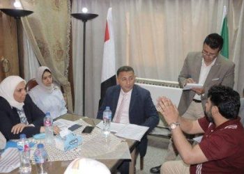 محافظ القليوبية يعقد اللقاء الجماهيري الأسبوعي بالخانكة لمتابعة شكاوى المواطنين