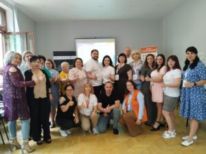 Понад 40 фахівців та фахівчинь мобільних бригад та денних центрів пройшли навчання