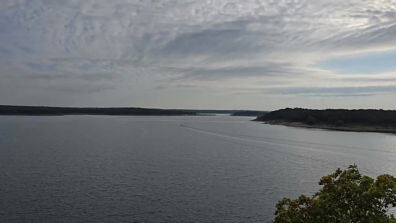 Observing Boat Wake Ripple Effects on Lake