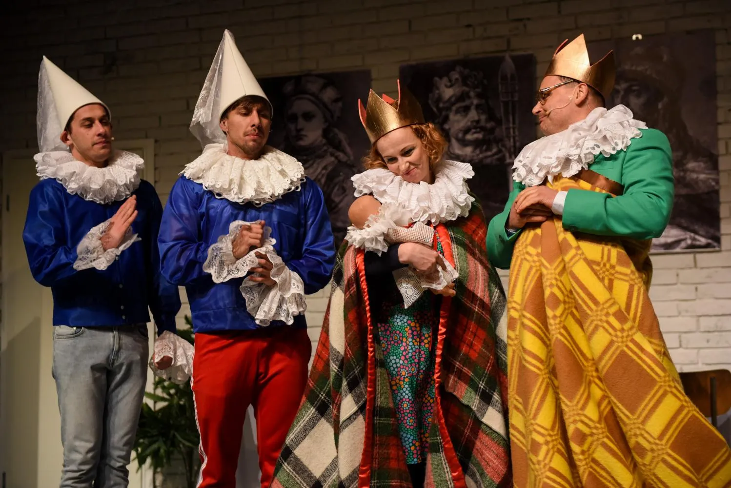 ZACZAROWANA KRÓLEWNA w podwójnej wersji językowej / ЗАЧАРОВАНА КОРОЛІВНА в двомовній версії
