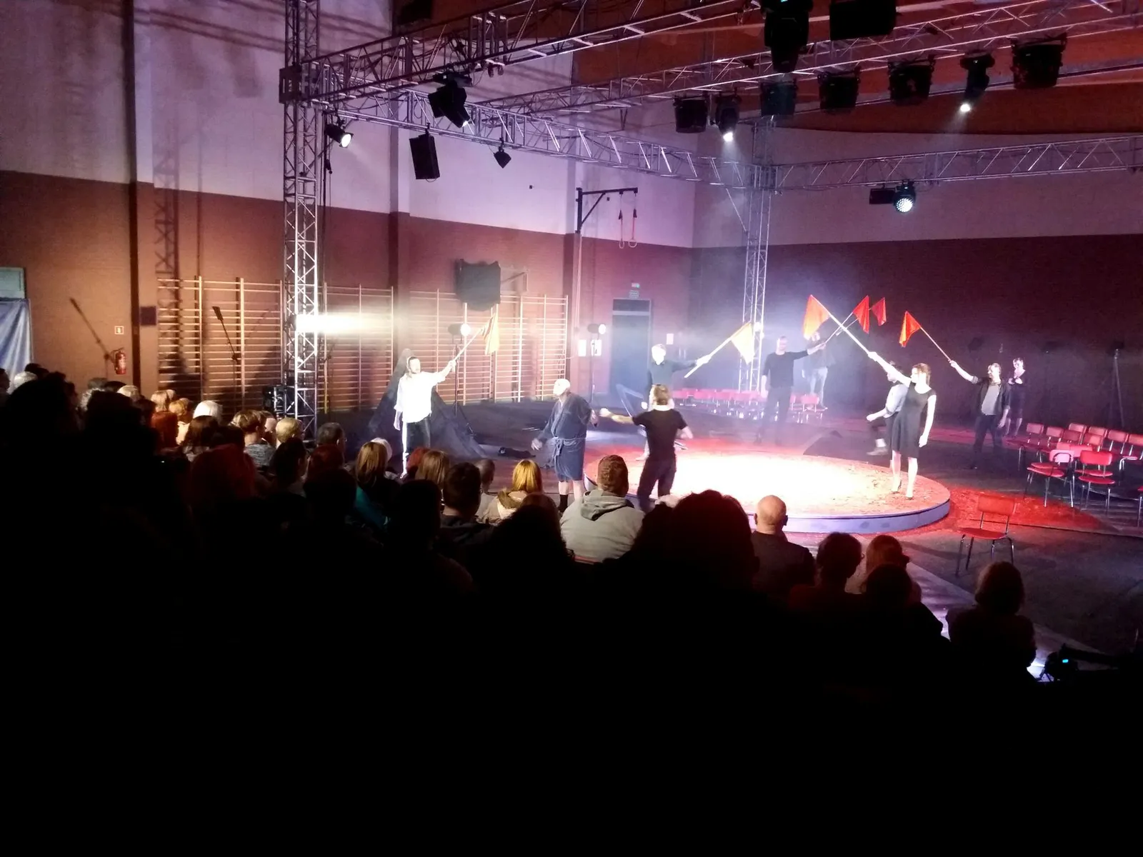 zakonczyl-sie-program-teatr-polska-15_zakonczyl-sie-program-teatr-polska-15