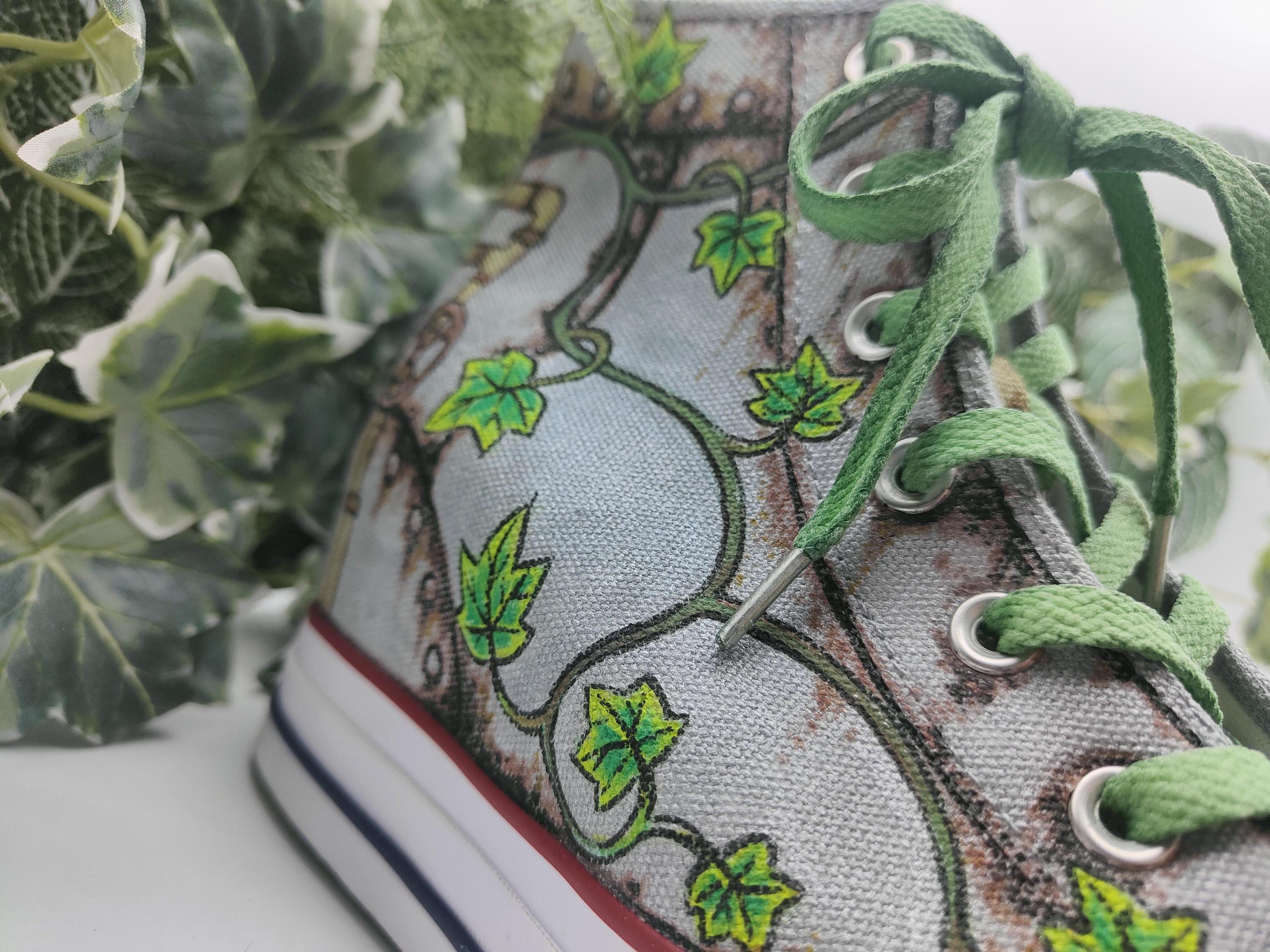 Hand painted custom Converse "Lost City" Size 7 UK - image 4