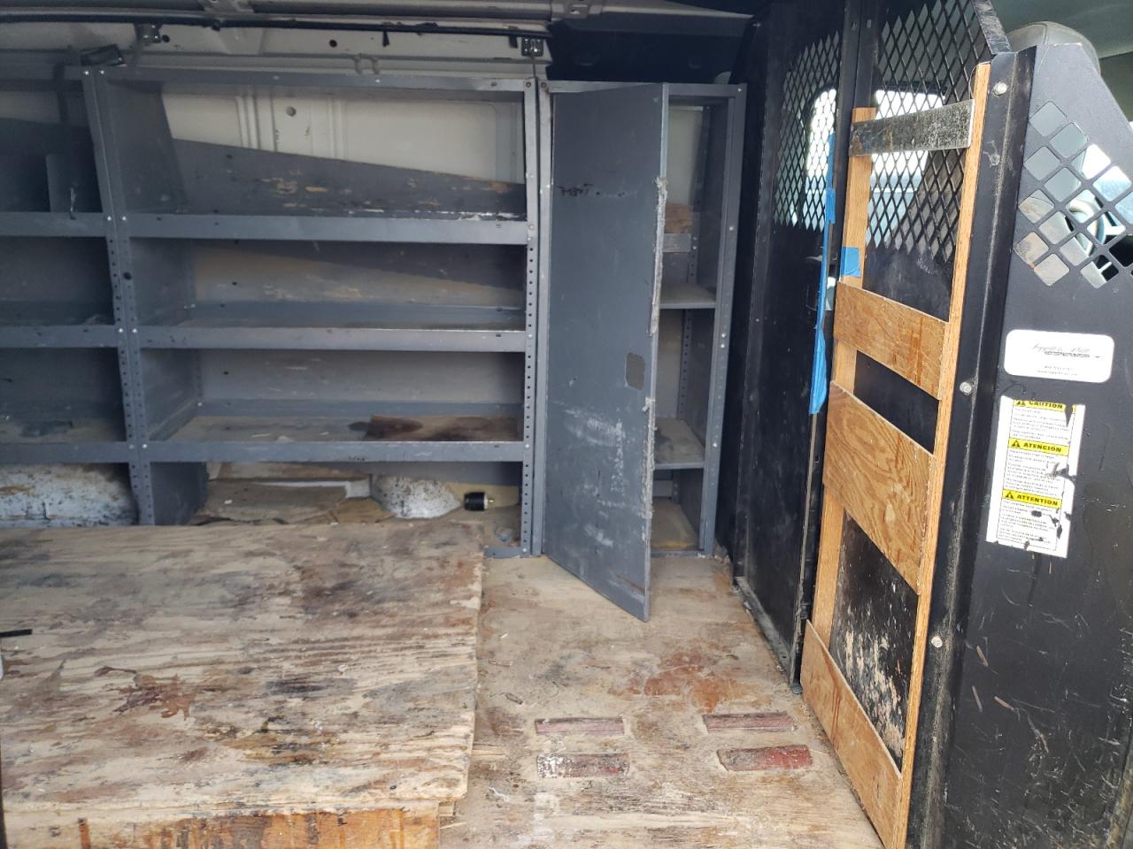 2009 FORD ECONOLINE E150 VAN photo 19