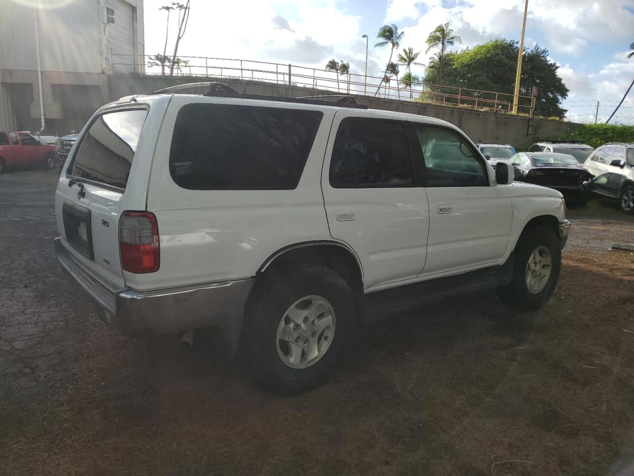 2000 TOYOTA 4RUNNER SR5 photo 3