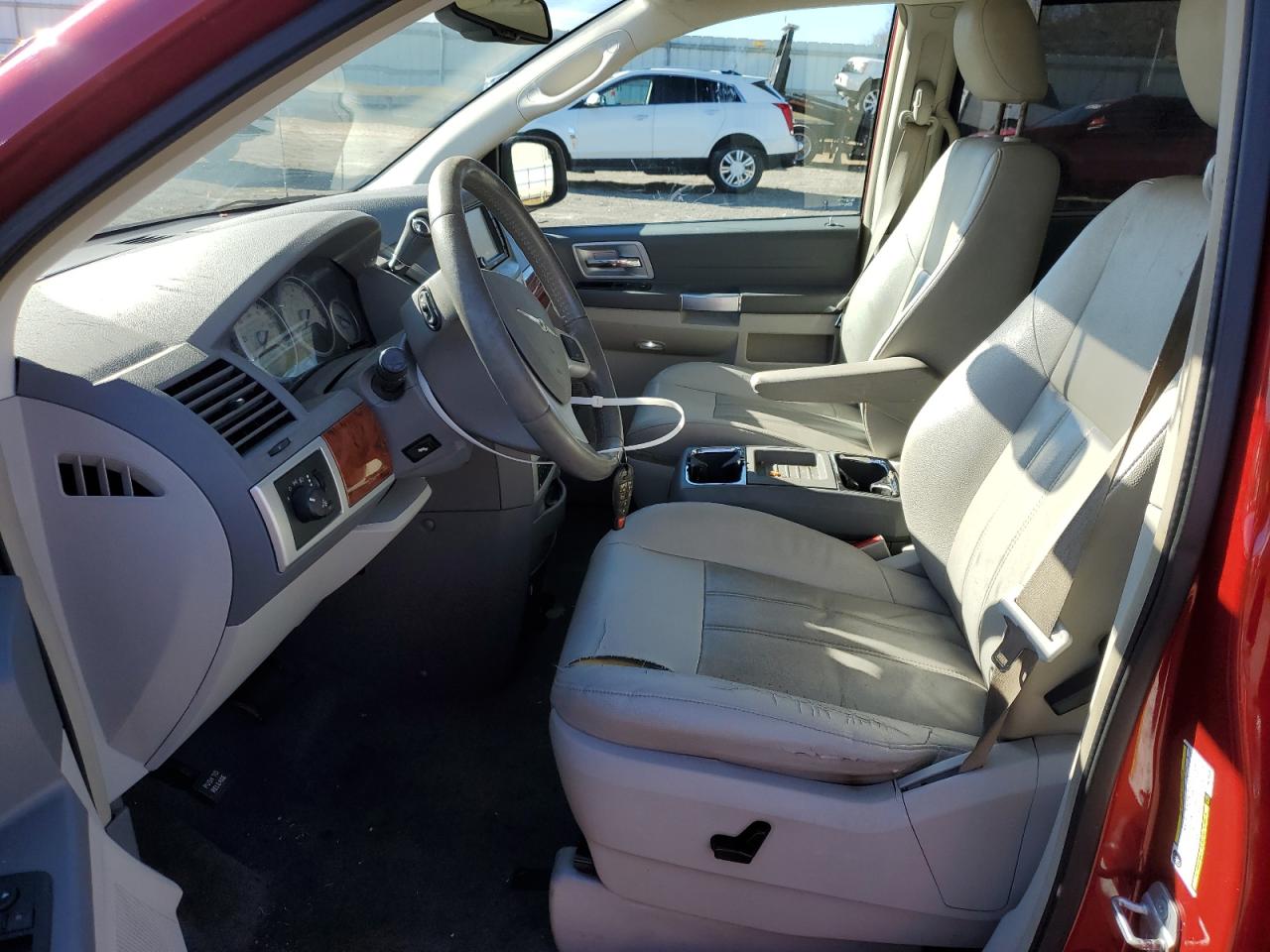 2008 CHRYSLER TOWN & COUNTRY TOURING photo 19