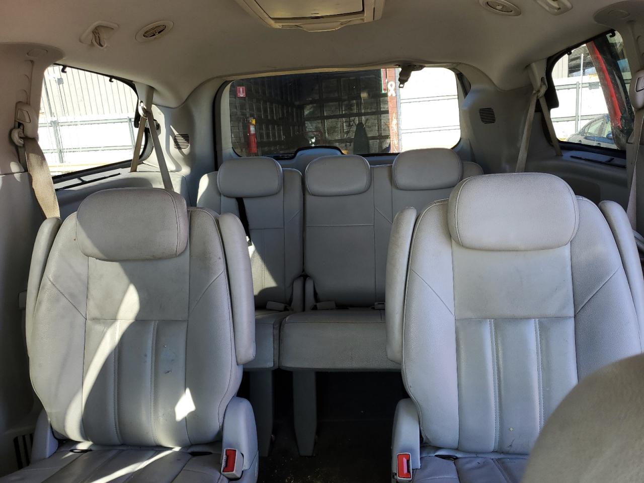 2008 CHRYSLER TOWN & COUNTRY TOURING photo 28