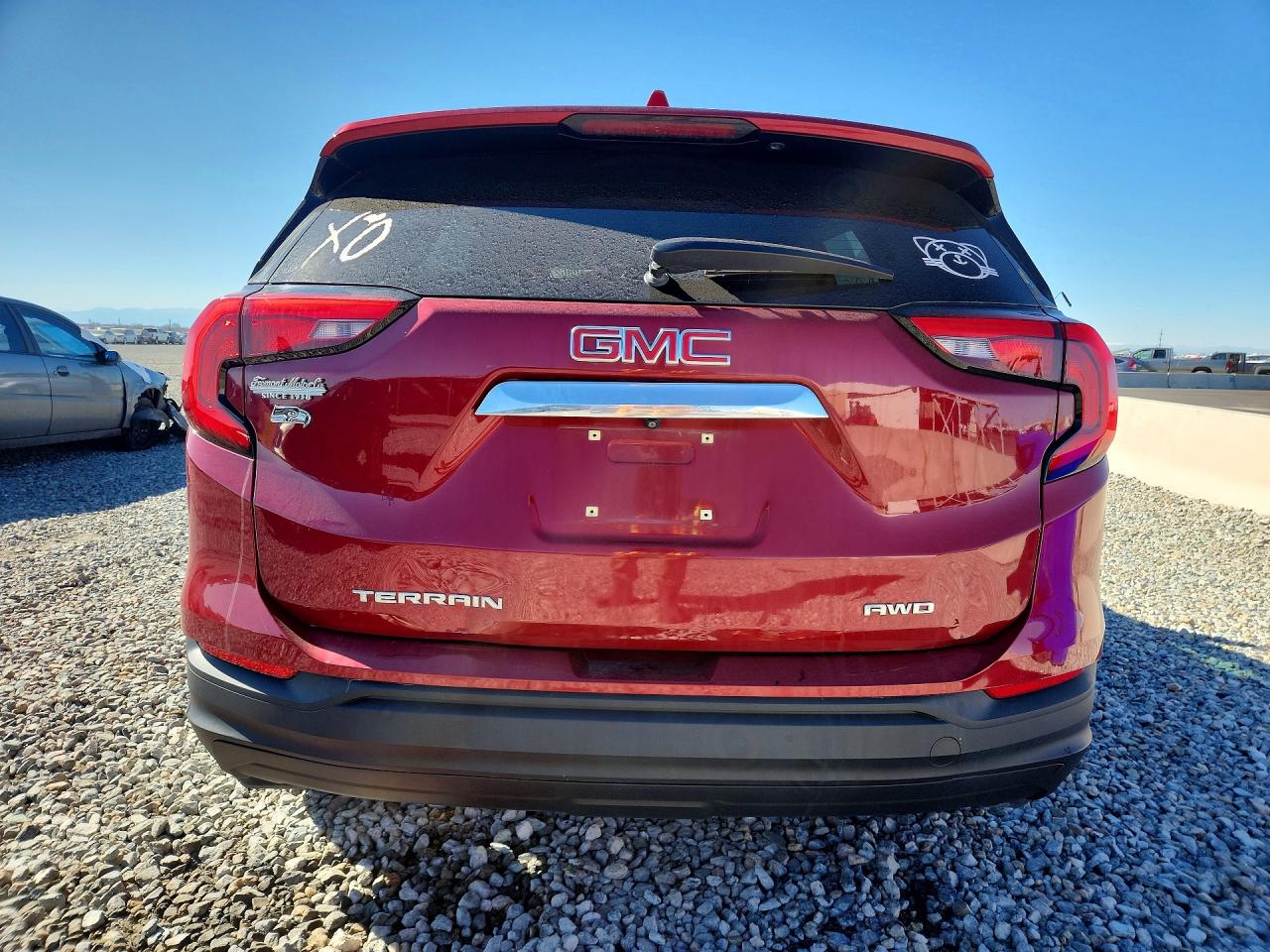 2018 GMC TERRAIN SLE photo 6