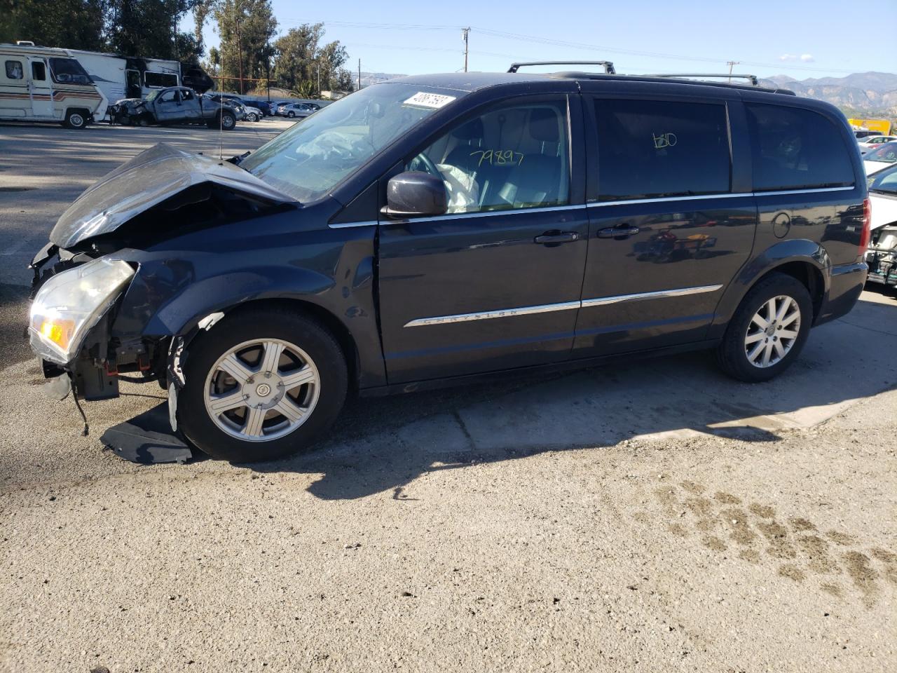 2013 CHRYSLER TOWN & COUNTRY
