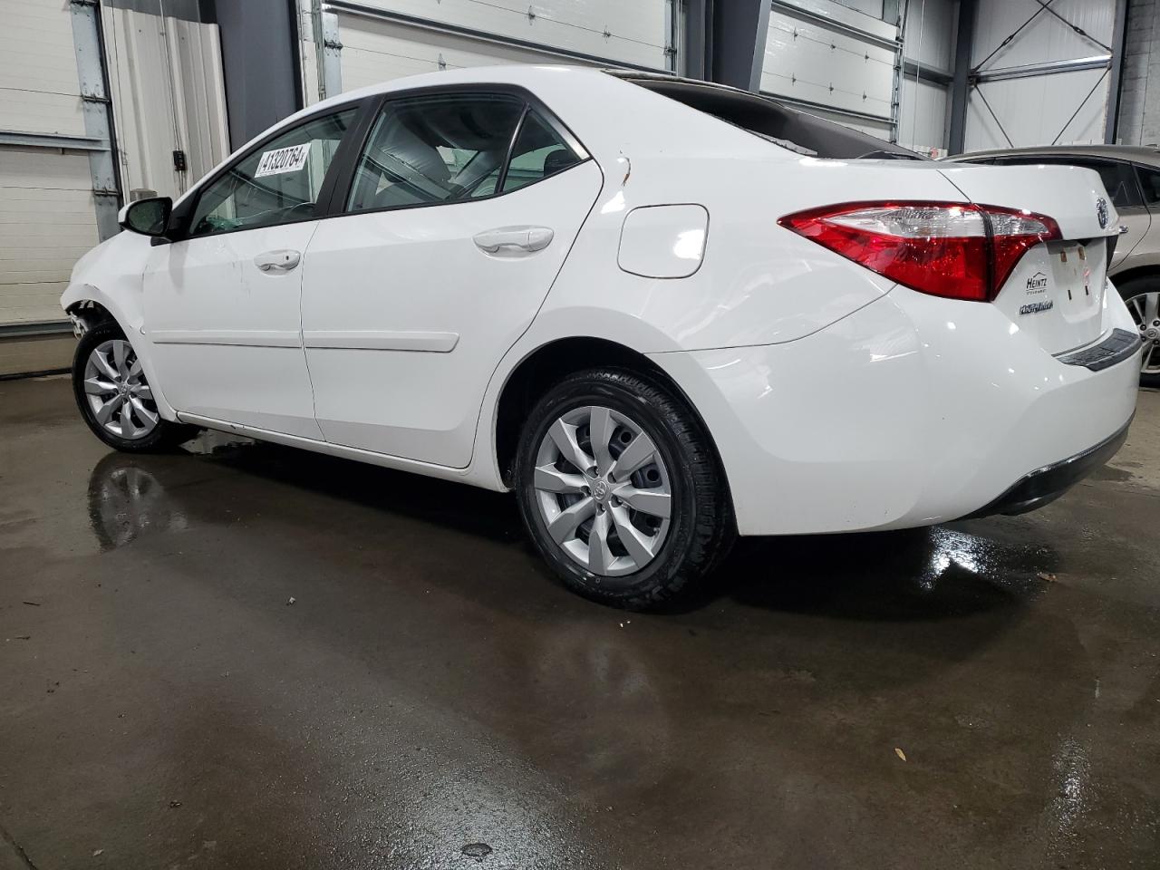 2016 TOYOTA COROLLA LE photo 3