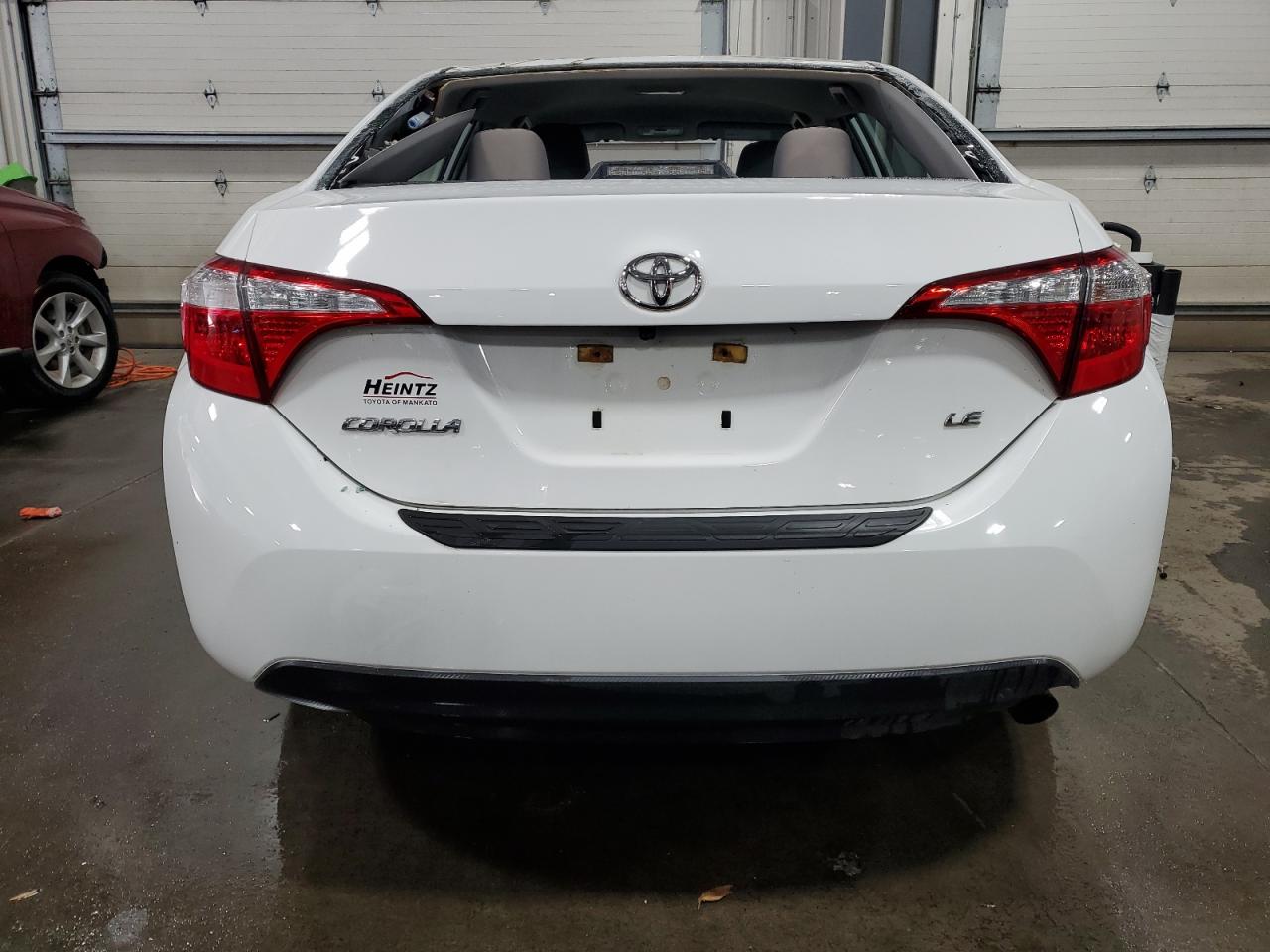 2016 TOYOTA COROLLA LE photo 11