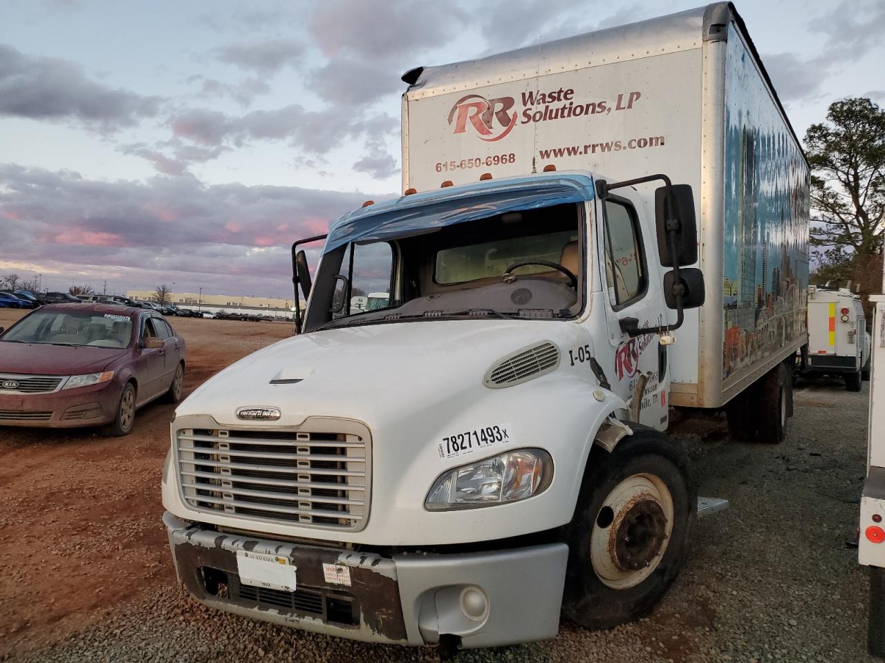 2012 FREIGHTLINER M2 106 MEDIUM DUTY photo 2