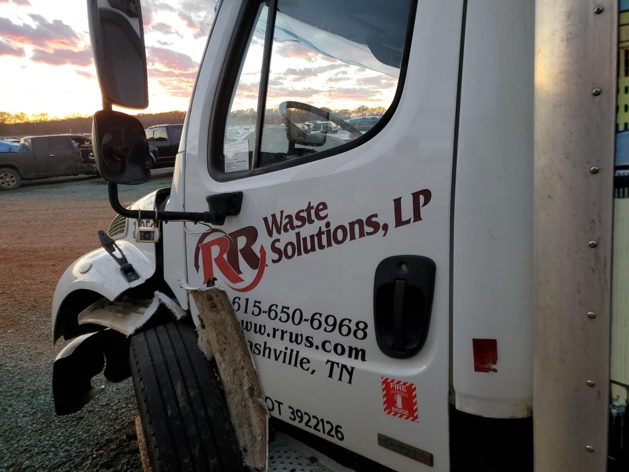 2012 FREIGHTLINER M2 106 MEDIUM DUTY photo 10