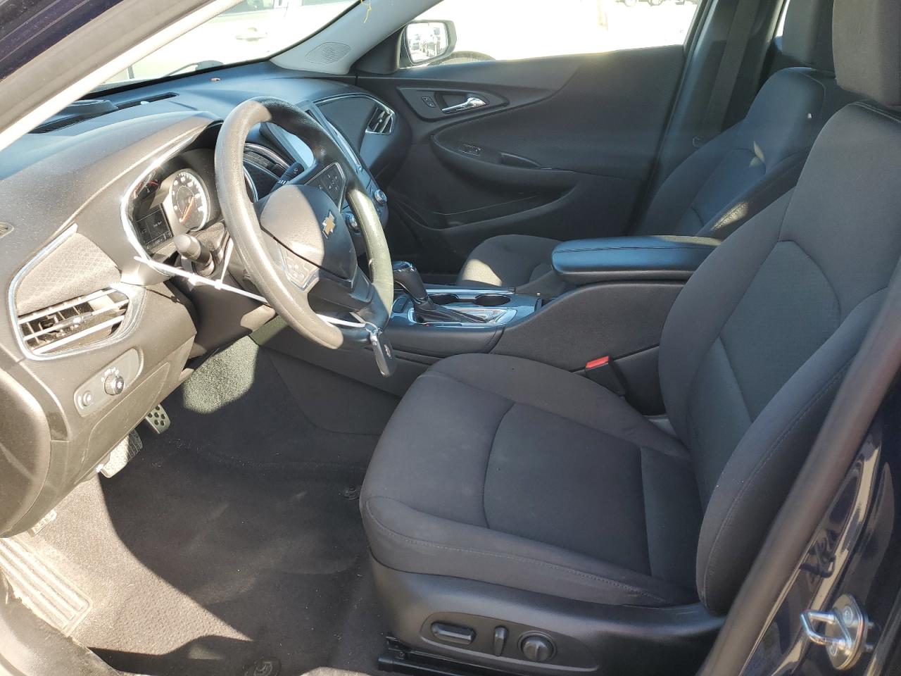 2017 CHEVROLET MALIBU LT photo 13