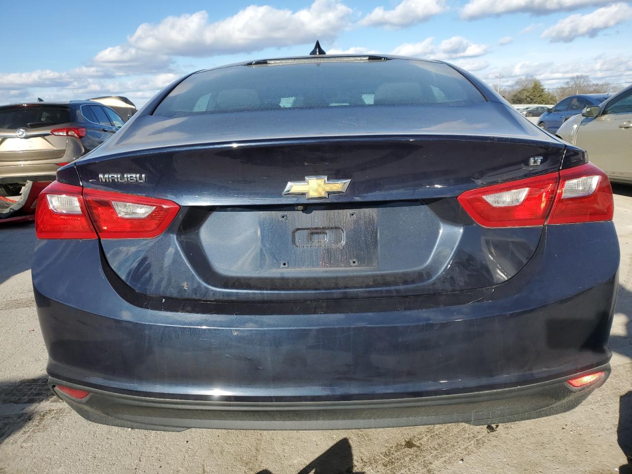 2017 CHEVROLET MALIBU LT photo 11