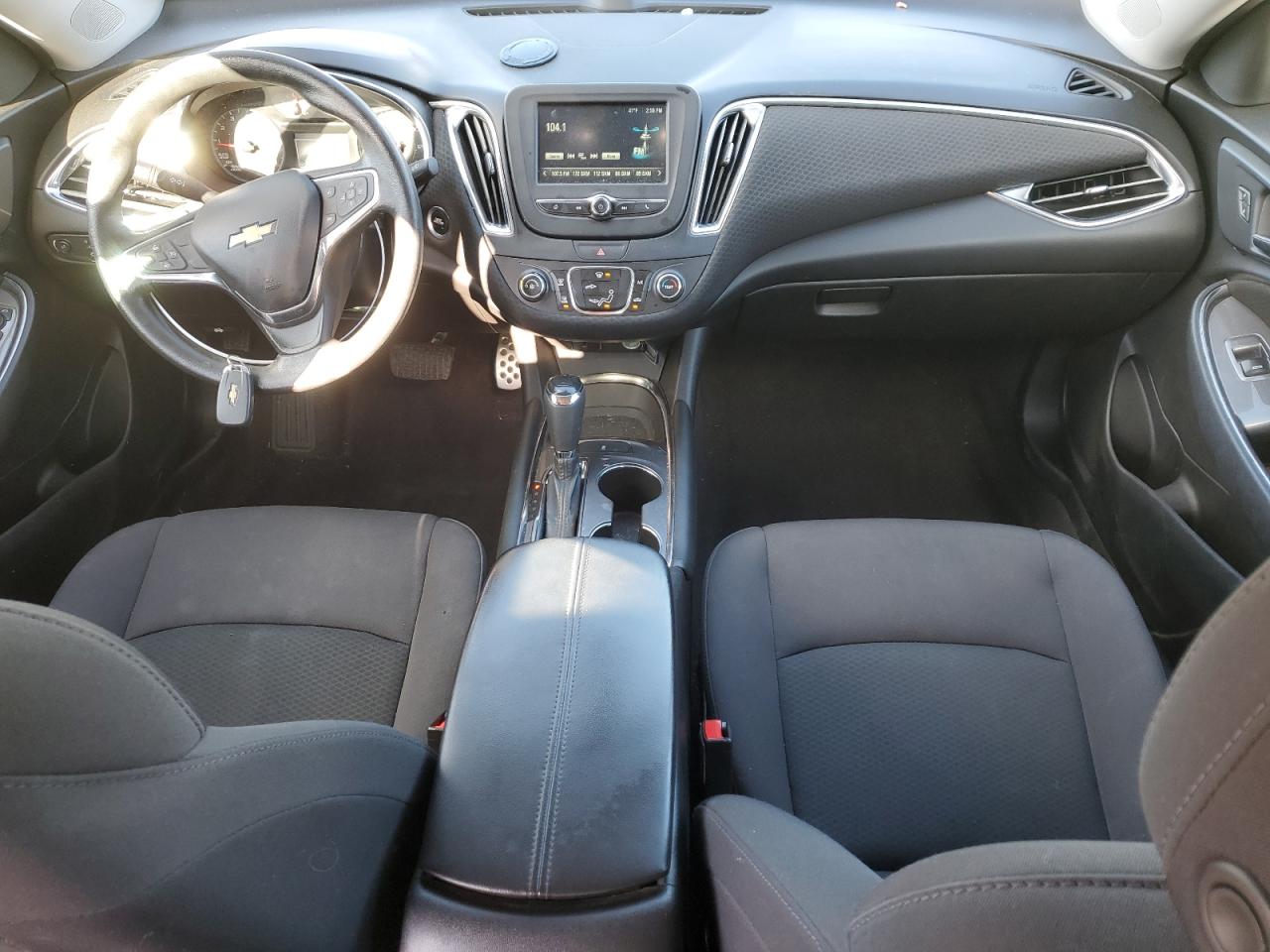 2017 CHEVROLET MALIBU LT photo 15