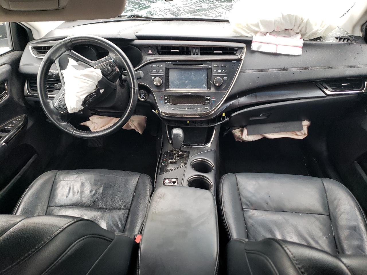 2016 TOYOTA AVALON XLE photo 8