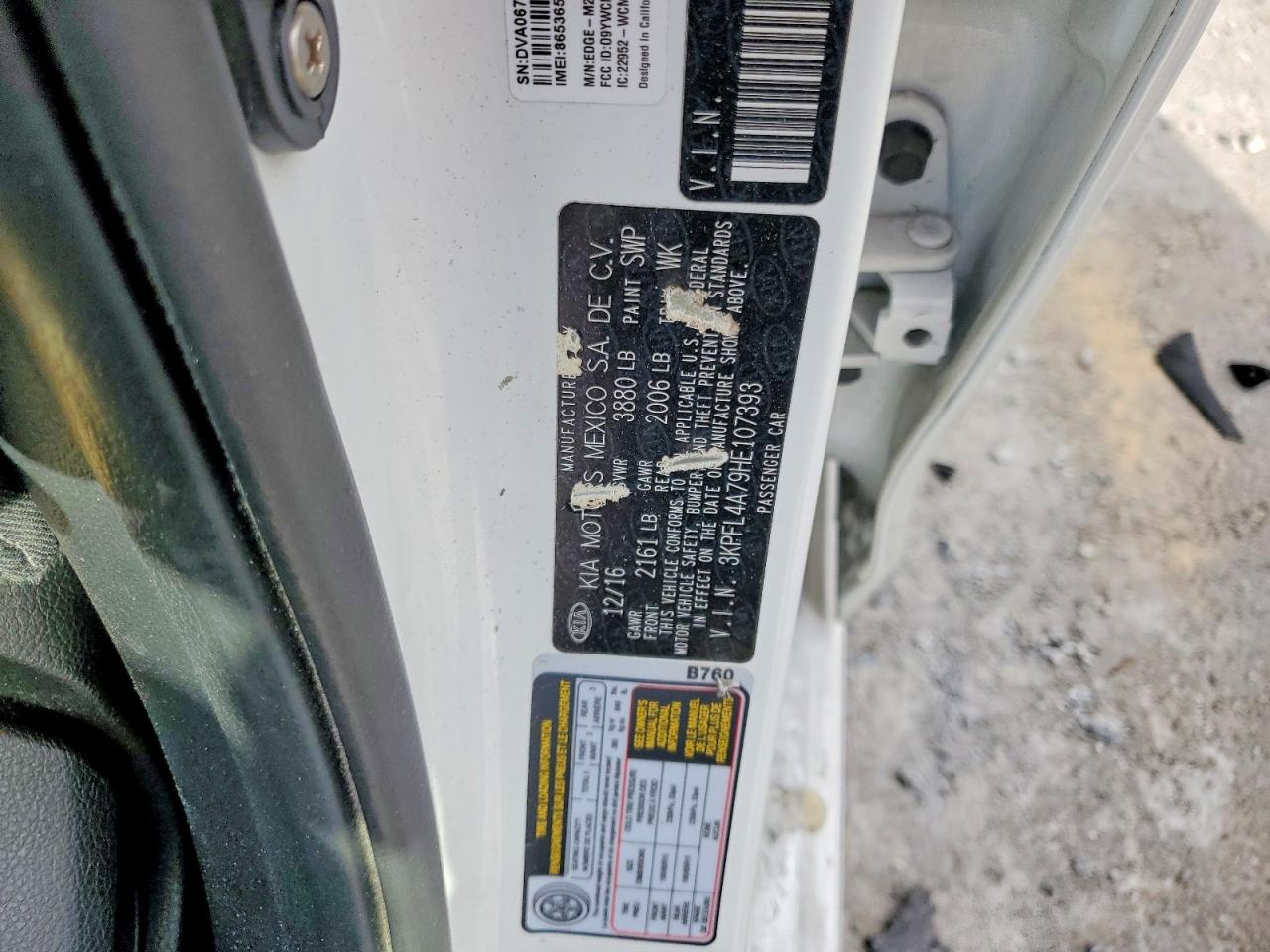 2017 KIA FORTE LX photo 37