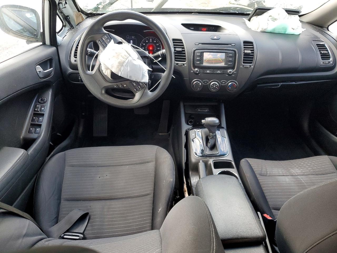 2017 KIA FORTE LX photo 22